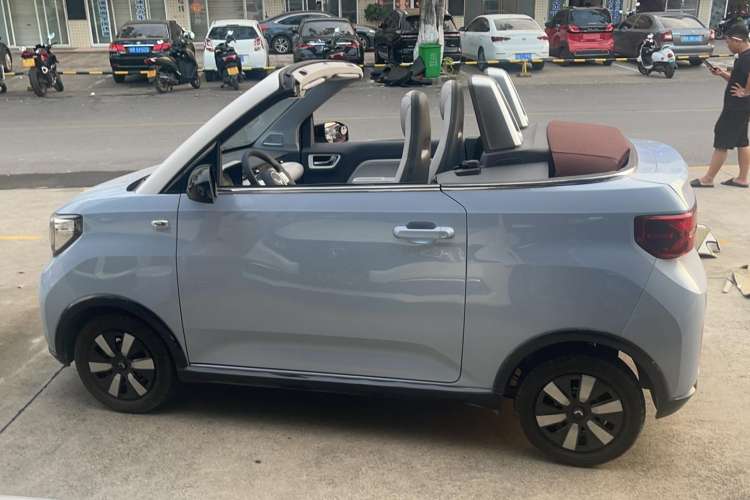 Used Wuling Hongguang MINIEV 2022 Convertible Model Left Side