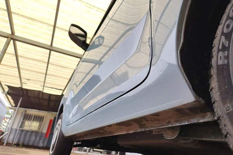 Used Wuling Hongguang MINIEV 2022 Zizai Version Lithium-NMC Left Side Sill