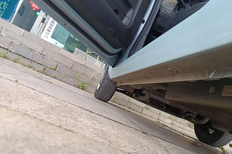 Used Wuling Hongguang MINIEV 2022 Macaron Fashion Model Lithium Iron Phosphate Left Side Sill