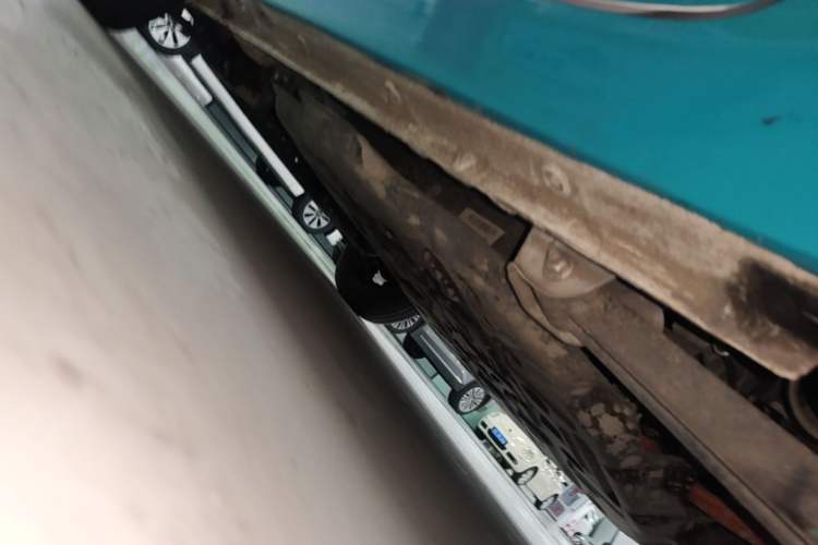 Used Wuling Hongguang MINIEV 2022 Zizai Version Lithium Iron Phosphate Left Side Sill