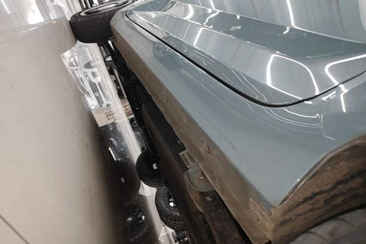 Used Wuling Hongguang MINIEV 2022 Zizai Version Lithium-NMC Left Side Sill