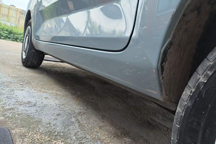 Used Wuling Hongguang MINIEV 2022 Zizai Version Lithium Iron Phosphate Left Side Sill
