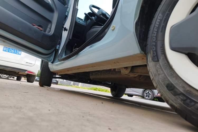 Used Wuling Hongguang MINIEV 2022 Zizai Version Lithium Iron Phosphate Left Side Sill