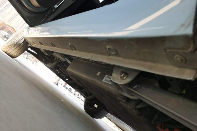 Used Wuling Hongguang MINIEV 2022 Zizai Version Lithium Iron Phosphate Left Side Sill