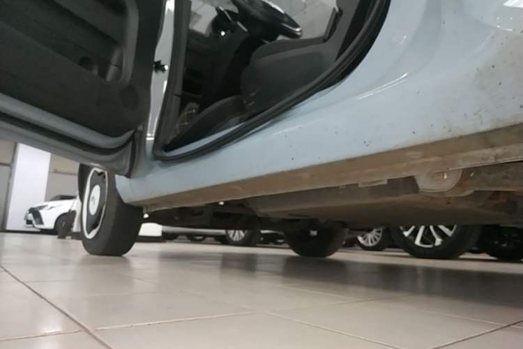Used Wuling Hongguang MINIEV 2022 Macaron Fashion Model Lithium Iron Phosphate Left Side Sill
