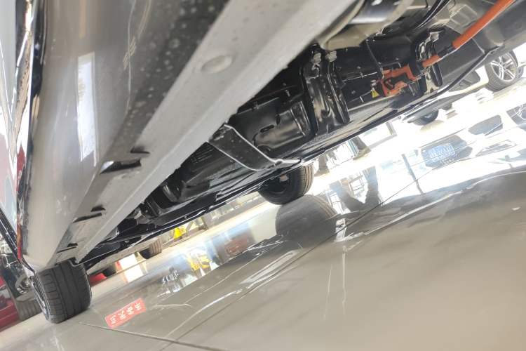 Used Wuling Hongguang MINIEV 2022 Convertible Model Left Side Sill