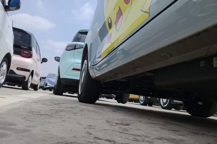 Used Wuling Hongguang MINIEV 2022 Easy Version Lithium Iron Phosphate Left Side Sill