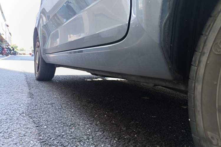 Used Wuling Hongguang MINIEV 2022 Macaron Premium Model – Lithium Ternary Battery Left Side Sill