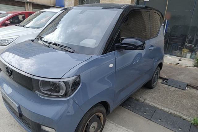 Ojetý Wuling Hongguang MINIEV 2022 Macaron Premium Model – Lithium Ternary Battery
