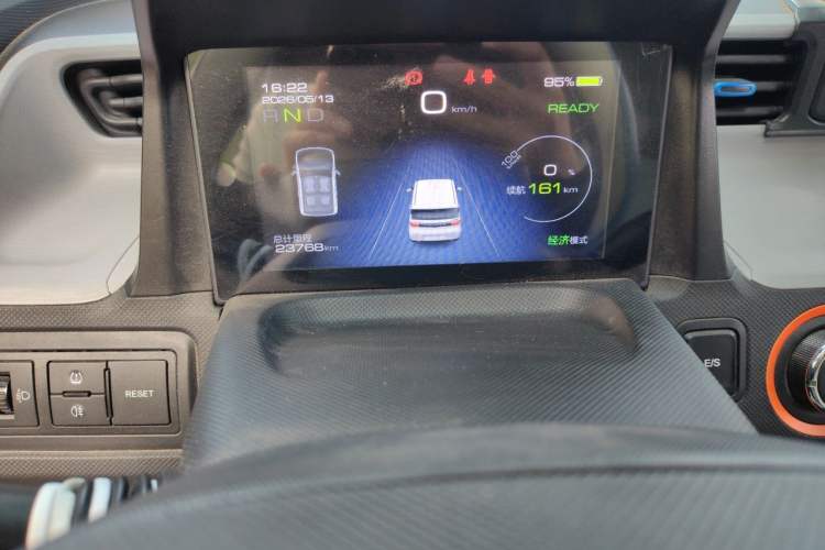 Used Wuling Hongguang MINIEV 2022 Enjoy Edition Lithium-Ion Battery Odometer Close Up