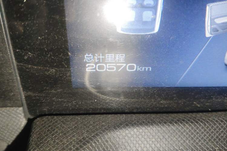 Used Wuling Hongguang MINIEV 2022 Macaron Premium Model – Lithium Iron Phosphate Odometer Close Up