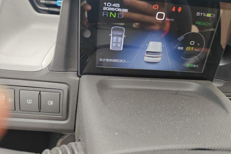 Used Wuling Hongguang MINIEV 2022 Easy Version Lithium Iron Phosphate Odometer Close Up