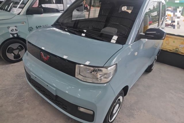 Used Wuling Hongguang MINIEV 2022 Easy Version Lithium Iron Phosphate