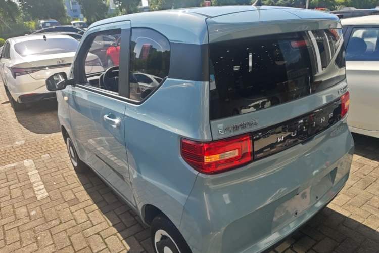 Used Wuling Hongguang MINIEV 2022 Zizai Version Lithium Iron Phosphate Rear Left 45 Deg
