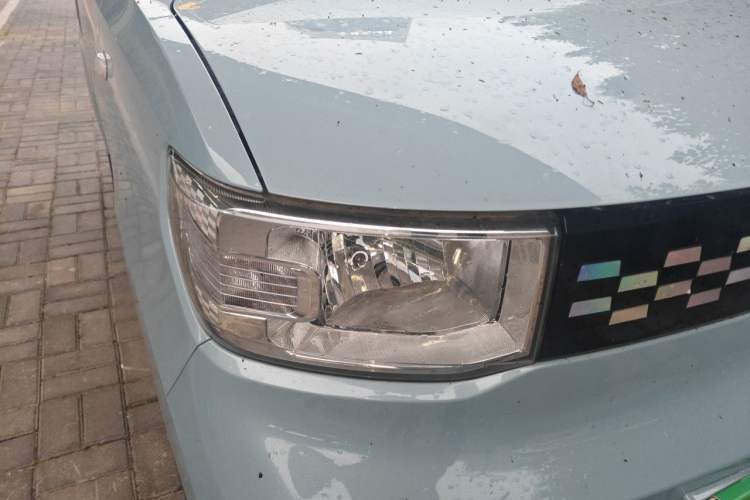 Used Wuling Hongguang MINIEV 2022 Zizai Version Lithium Iron Phosphate Right Front Headlight