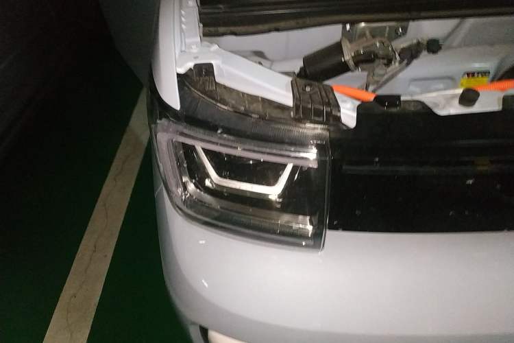 Used Wuling Hongguang MINIEV 2022 Convertible Model Right Front Headlight