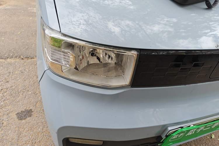 Used Wuling Hongguang MINIEV 2022 Macaron Fashion Model Lithium Iron Phosphate Right Front Headlight