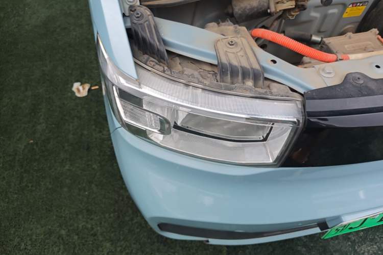 Used Wuling Hongguang MINIEV 2022 Zizai Version Lithium Iron Phosphate Right Front Headlight