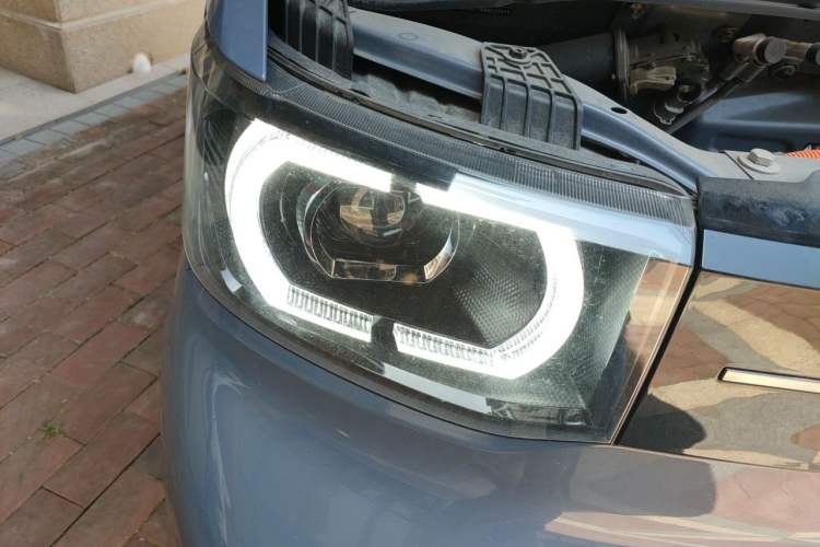 Used Wuling Hongguang MINIEV 2022 Macaron Premium Model – Lithium Iron Phosphate Right Front Headlight