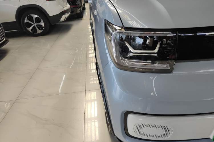 Used Wuling Hongguang MINIEV 2022 Convertible Model Right Front Headlight