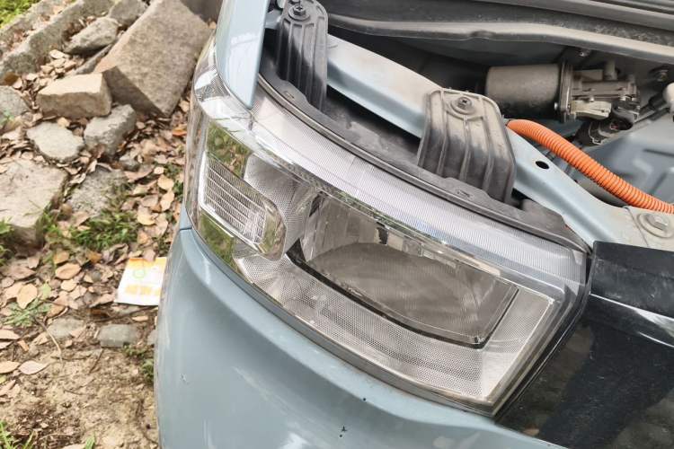 Used Wuling Hongguang MINIEV 2022 Zizai Version Lithium Iron Phosphate Right Front Headlight