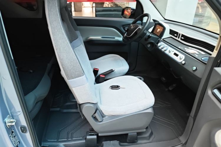 Used Wuling Hongguang MINIEV 2022 Macaron Premium Model – Lithium Iron Phosphate Right Front Seat