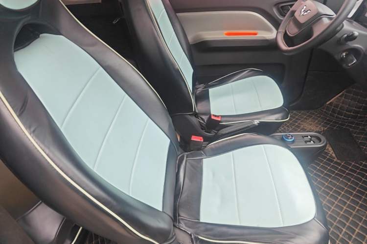 Used Wuling Hongguang MINIEV 2022 Easy Version Lithium Iron Phosphate Right Front Seat