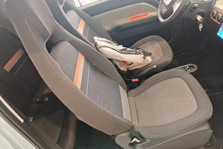 Used Wuling Hongguang MINIEV 2022 Zizai Version Lithium Iron Phosphate Right Front Seat