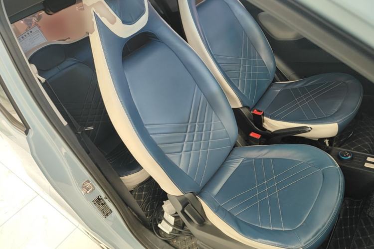 Used Wuling Hongguang MINIEV 2022 Zizai Version Lithium Iron Phosphate Right Front Seat
