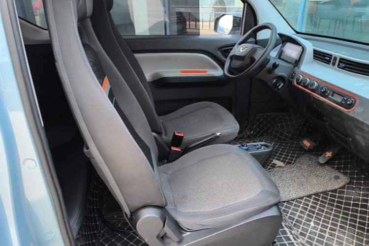 Used Wuling Hongguang MINIEV 2022 Easy Version Lithium Iron Phosphate Right Front Seat