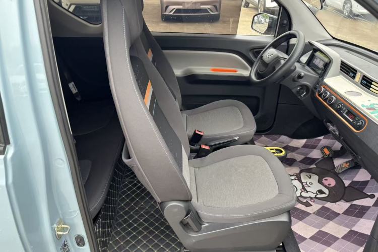 Used Wuling Hongguang MINIEV 2022 Macaron Fashion Edition Lithium-Nickel-Cobalt-Alpha-oxide Right Front Seat