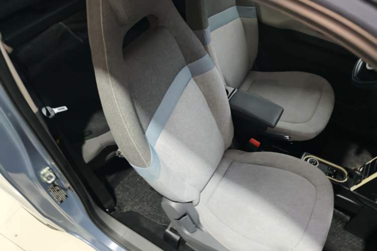 Used Wuling Hongguang MINIEV 2022 Macaron Premium Model – Lithium Iron Phosphate Right Front Seat