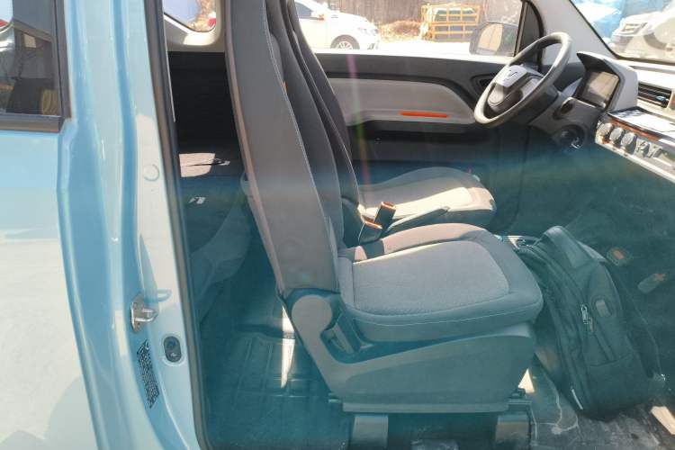 Used Wuling Hongguang MINIEV 2022 Easy Version Lithium Iron Phosphate Right Front Seat