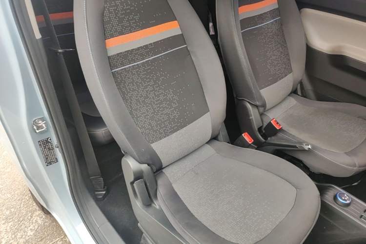 Used Wuling Hongguang MINIEV 2022 Zizai Version Lithium Iron Phosphate Right Front Seat