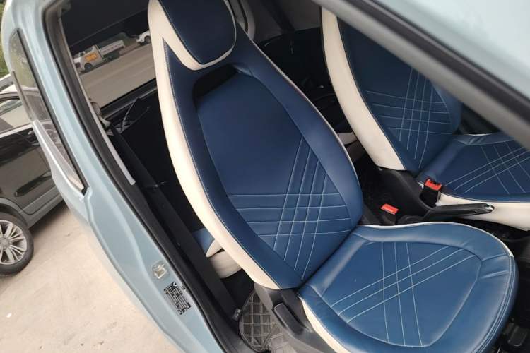 Used Wuling Hongguang MINIEV 2022 Zizai Version Lithium Iron Phosphate Right Front Seat