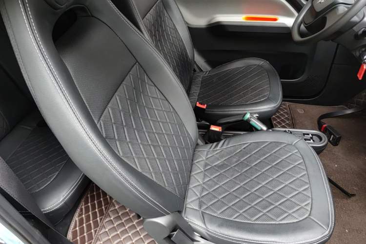 Used Wuling Hongguang MINIEV 2022 Easy Version Lithium Iron Phosphate Right Front Seat
