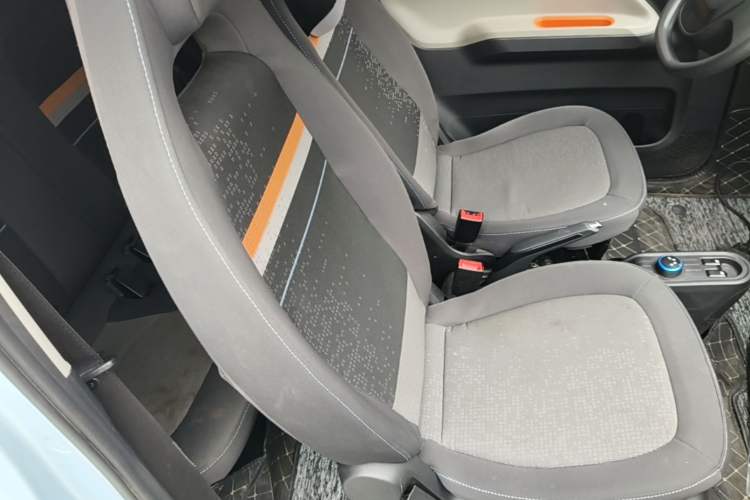 Used Wuling Hongguang MINIEV 2022 Enjoy Edition Lithium-Ion Battery Right Front Seat