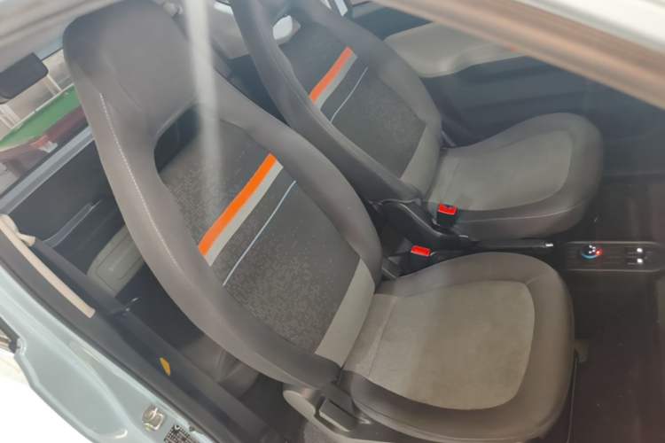 Used Wuling Hongguang MINIEV 2022 Zizai Version Lithium-NMC Right Front Seat
