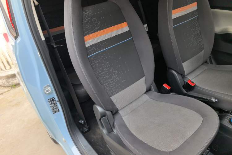 Used Wuling Hongguang MINIEV 2022 Macaron Premium Model – Lithium Iron Phosphate Right Front Seat