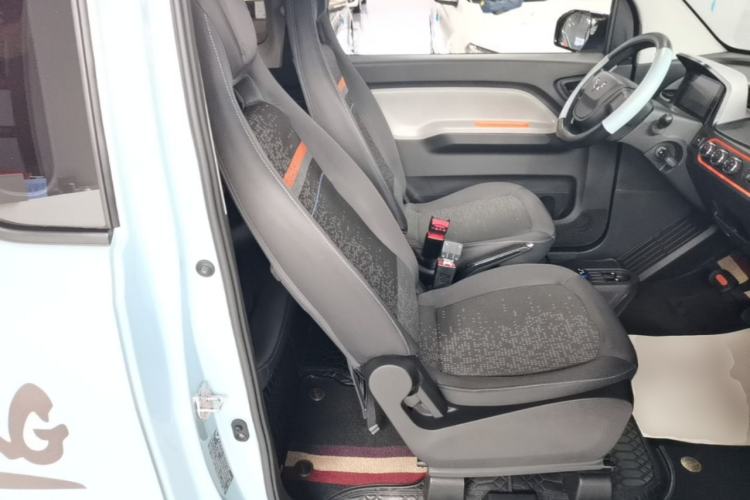 Used Wuling Hongguang MINIEV 2022 Easy Version Lithium Iron Phosphate Right Front Seat