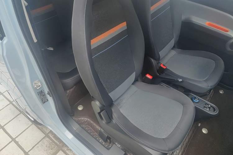 Used Wuling Hongguang MINIEV 2022 Zizai Version Lithium Iron Phosphate Right Front Seat