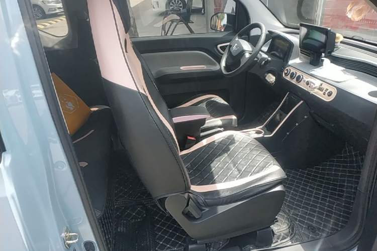 Used Wuling Hongguang MINIEV 2022 Enjoy Edition Lithium Iron Phosphate Right Front Seat