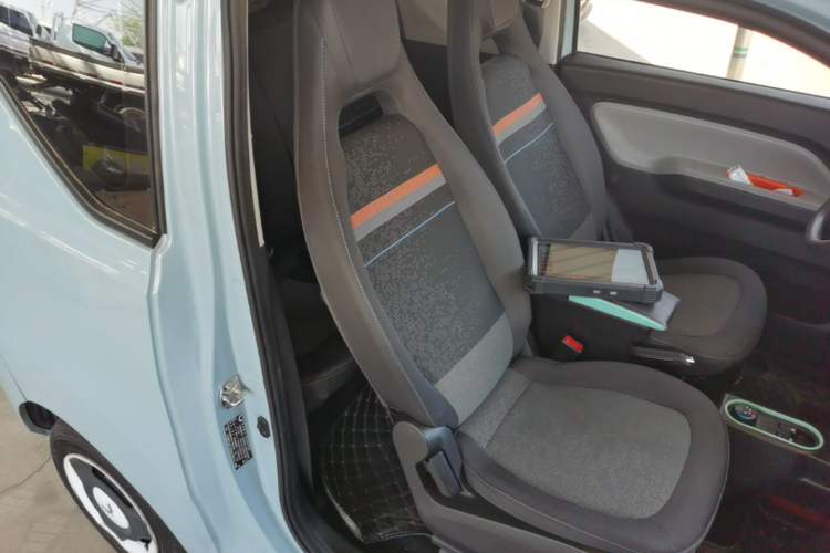 Used Wuling Hongguang MINIEV 2022 Zizai Version Lithium Iron Phosphate Right Front Seat