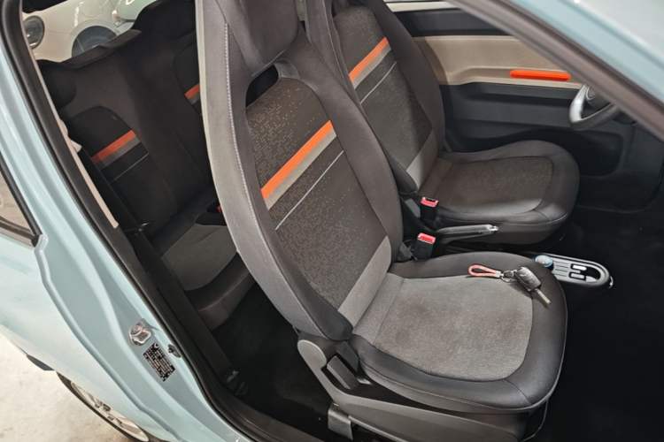 Used Wuling Hongguang MINIEV 2022 Zizai Version Lithium Iron Phosphate Right Front Seat