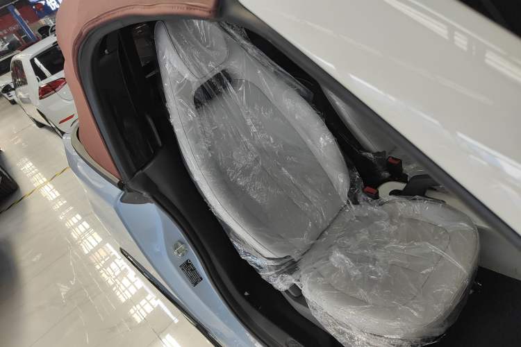 Used Wuling Hongguang MINIEV 2022 Convertible Model Right Front Seat