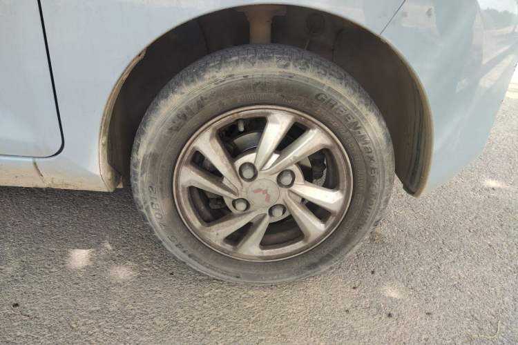 Used Wuling Hongguang MINIEV 2022 Easy Version Lithium Iron Phosphate Right Front Wheel Hub