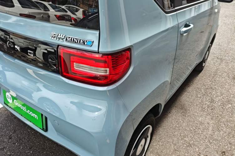 Used Wuling Hongguang MINIEV 2022 Zizai Version Lithium Iron Phosphate Right Rear Taillight