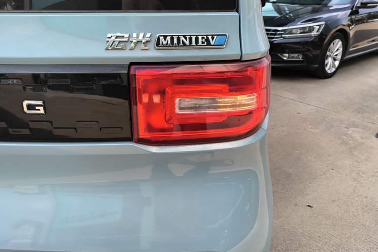Used Wuling Hongguang MINIEV 2022 Easy Version Lithium Iron Phosphate Right Rear Taillight