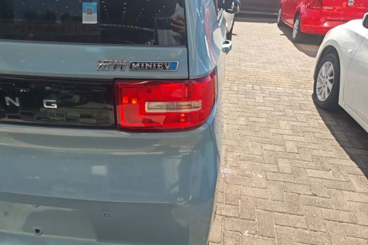 Used Wuling Hongguang MINIEV 2022 Zizai Version Lithium Iron Phosphate Right Rear Taillight