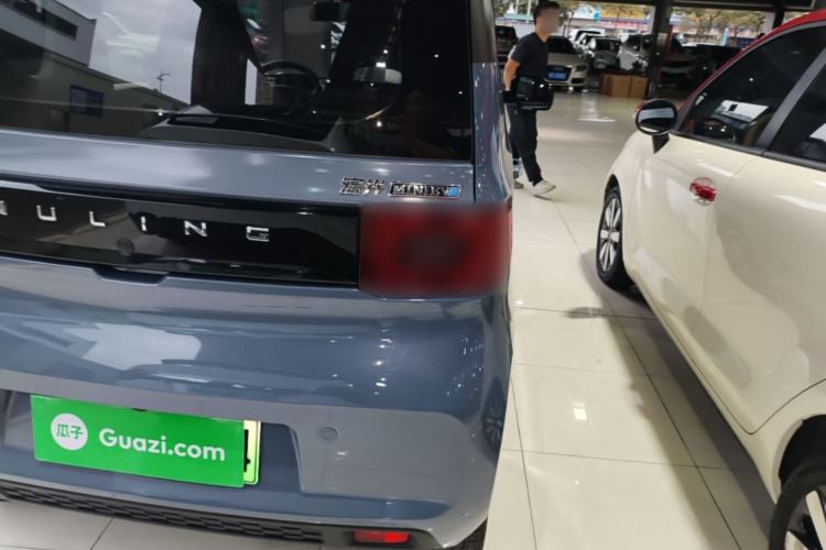 Used Wuling Hongguang MINIEV 2022 Macaron Premium Model – Lithium Iron Phosphate Right Rear Taillight